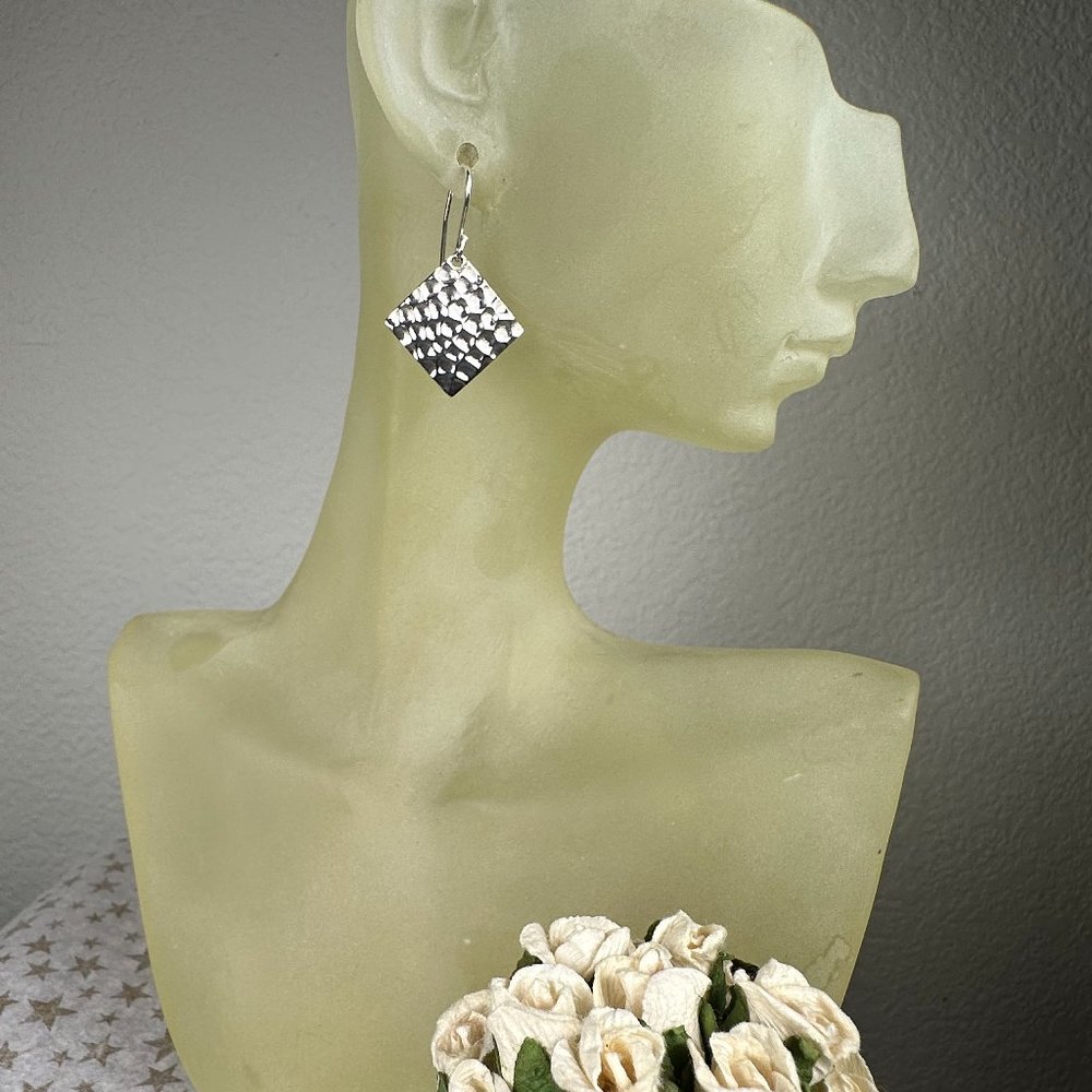 NEW Real Silver Hammered Diamond Shape Dangling Earrings
